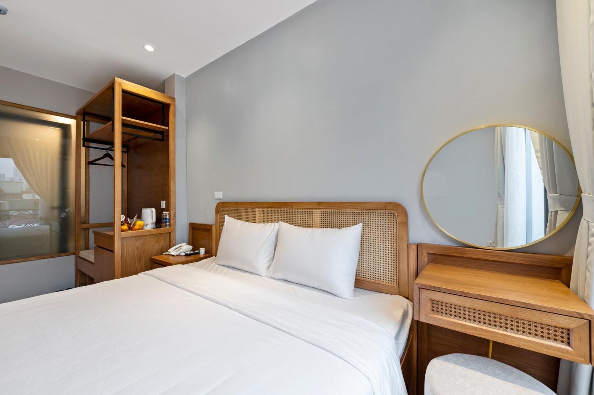 Lakeview Residence Hotel Hanoi Exterior photo